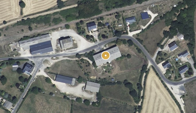 Local mixte - Les Valestes