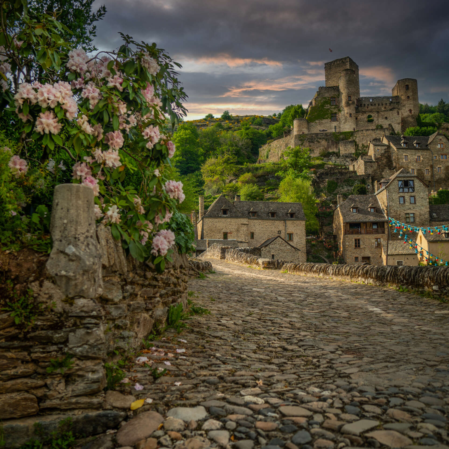 Belcastel en Aveyron, Plus Beaux Villages de France ©G. Alric - Aveyron Attractivité Tourisme
